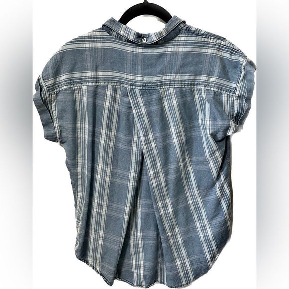 Thread & Supply Stylish Button Up Size Small - Picture 2 of 3